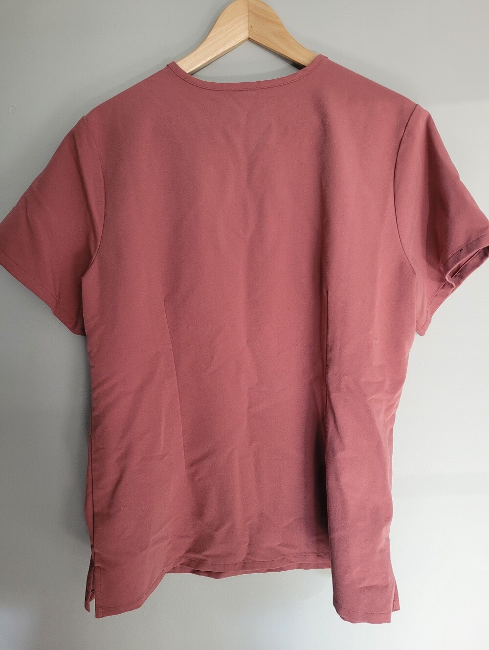 FIGS Mauve Catarina One-Pocket Scrub Top - Size Large - Picture 2 of 6